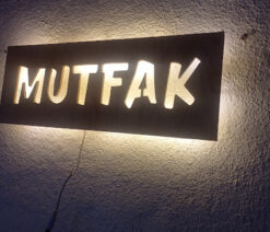 Işıklı Mutfak Yazısı