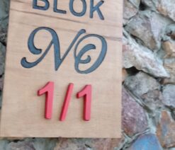 Ahşap Kapı Tabelası