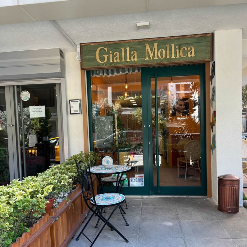 gialla-mo